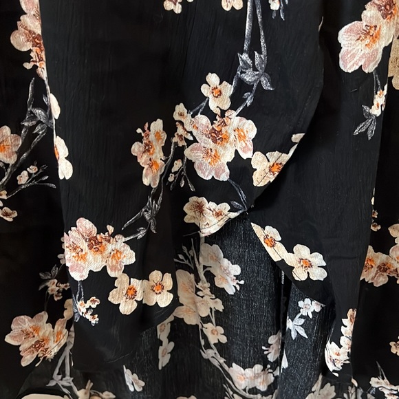 High low floral skirt - Picture 2 of 5